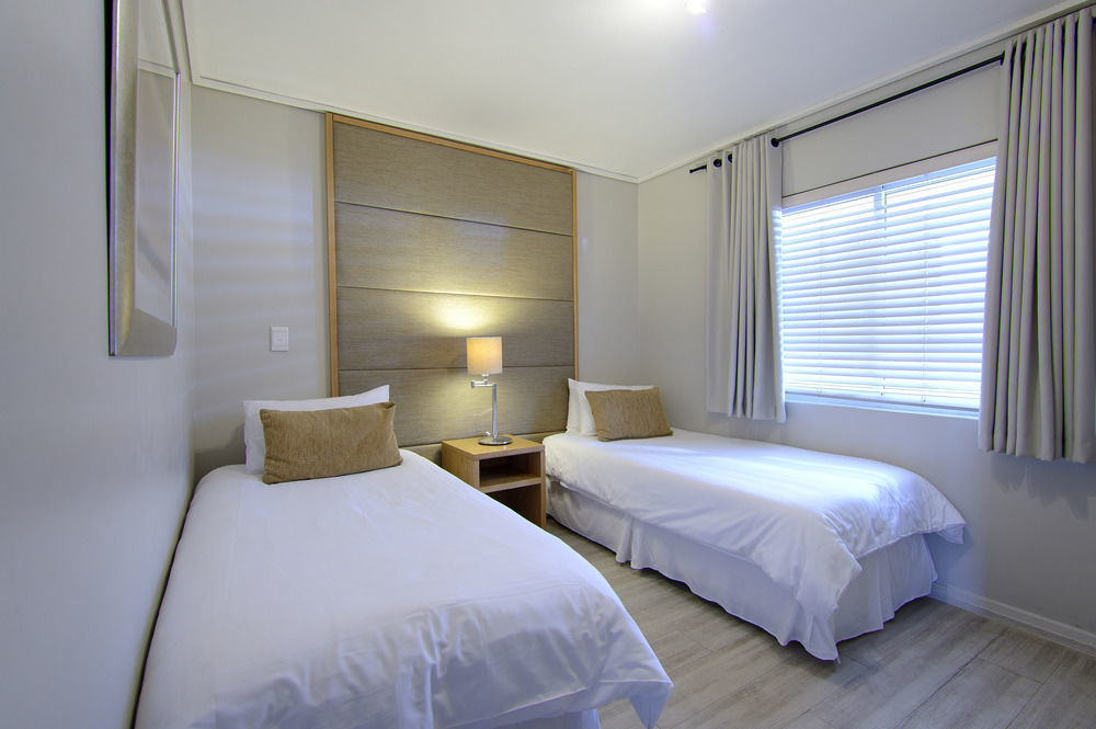 Sunstays Lagoon Beach Apartments Cape Town Exterior photo