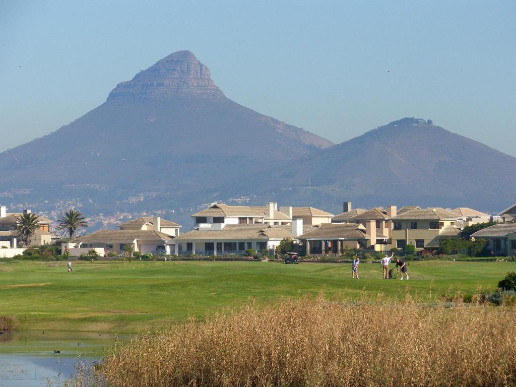Sunstays Lagoon Beach Apartments Cape Town Exterior photo
